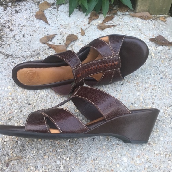 Nurture Brown Leather Wedge Sandals size 9.5 - Picture 6 of 8